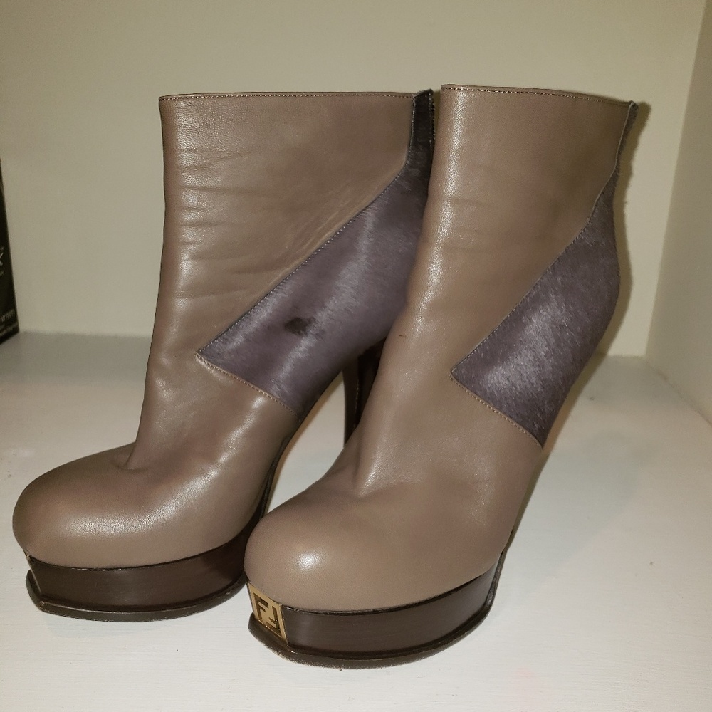Fendi booties 8T3854 GQN F0TMC